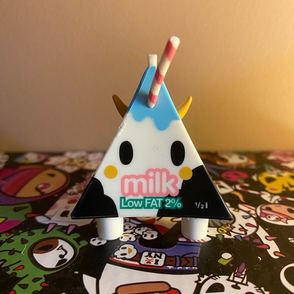 tokidoki x Strangeco Moofia 2% LOW FAT MILK - Picture 1 of 5